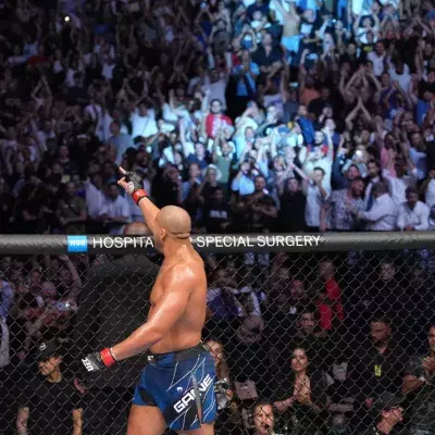 Ciryl Gane à l'UFC Paris