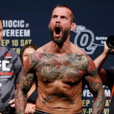 CM Punk à la pesée de son premier combat à l'UFC