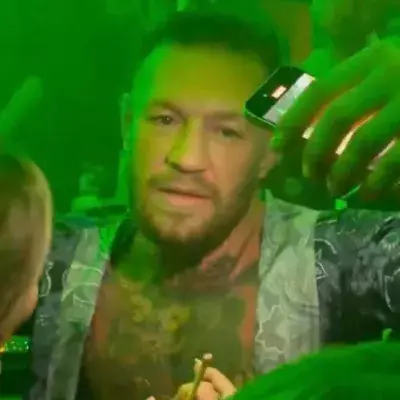 Conor McGregor en soirée à quelques semaines de son combat contre Michael Chandler. 
