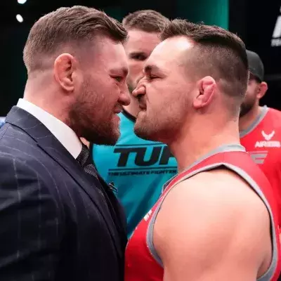 Conor McGregor et Michael Chandler lors du tournage de "The Ultimate FIghter". 