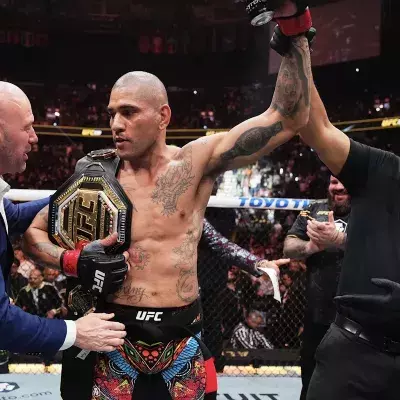 Dana White et Alex Pereira lors de l'UFC 300.