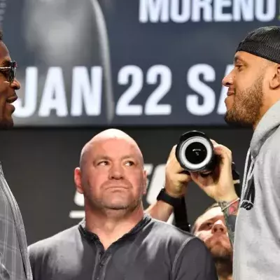 Francis Ngannou et Ciryl Gane face-à-face lors de la conférence de presse de l'UFC 270. 