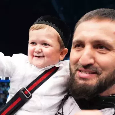 Hasbulla Magomedov à l'occasion de l'UFC 280 Makhachev vs Oliveira. 