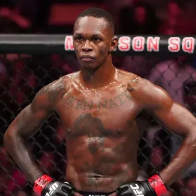 Israel Adesanya a été arrêté en possession d'un poing américain après l'UFC 281. 