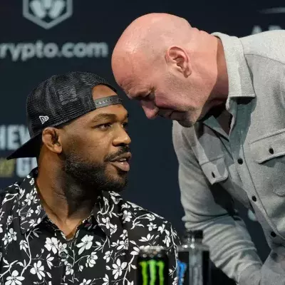 Jon Jones et Dana White lors de la conférence de presse de l'UFC 285. 
