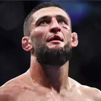 Khamzat dans la cage de l'UFC