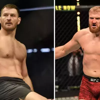Stipe Miocic et Jan Blachowicz dans la cage de l'UFC