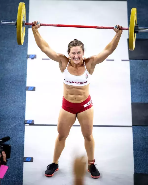 #9 Tia-Clair Toomey : 1,1 millions d'abonnés