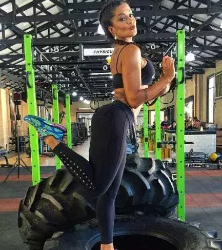Aline Riscado