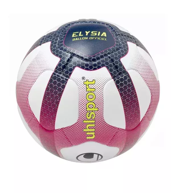 HERBE - Elysia - Uhlsport. C'est le ballon de notre chère Ligue 1. Personne n'a jamais réussi à prononcer le nom de la marque si chère à Guy Roux.
