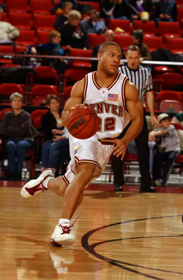 Phil Heat lors des années Basket