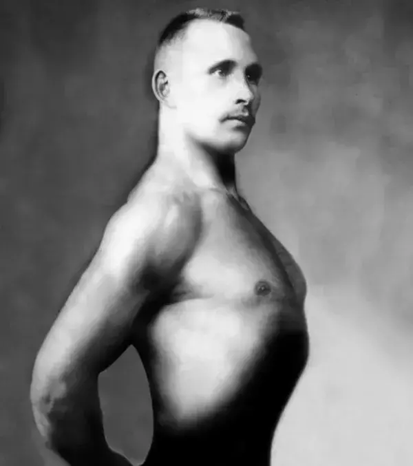 Un Bodybuilder russe, photographié au Circa en 1900