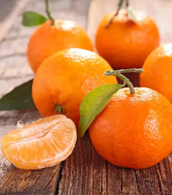 Les clémentines (ou mandarines). Fruit du mois de décembre, la clémentine est pleine de vitamines excellentes pour les défenses immunitaires. Si vous préférez sans pépin optez pour la mandarine.