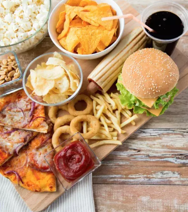 3. Eliminez les glucides et la malbouffe. 