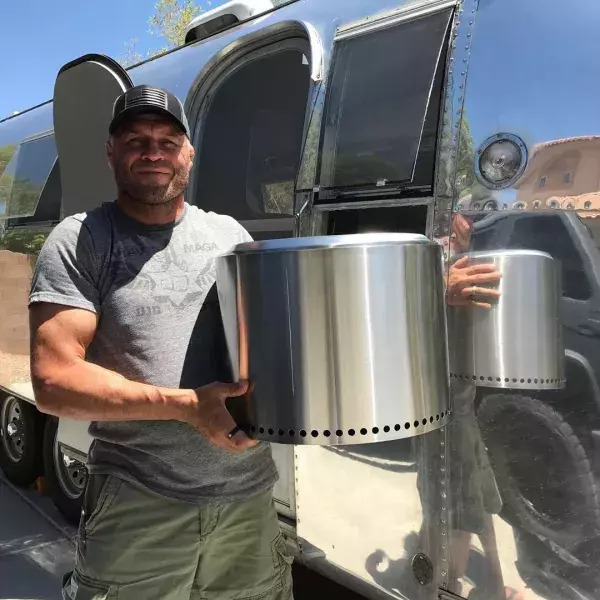 Randy Couture : 57 ans           