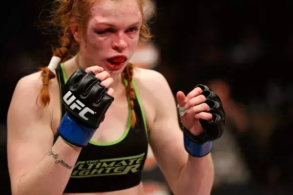Peggy Morgan après son combat avec Jessamyn Duke