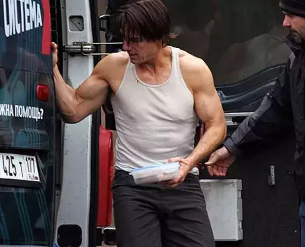 Tom Cruise : 58 ans              